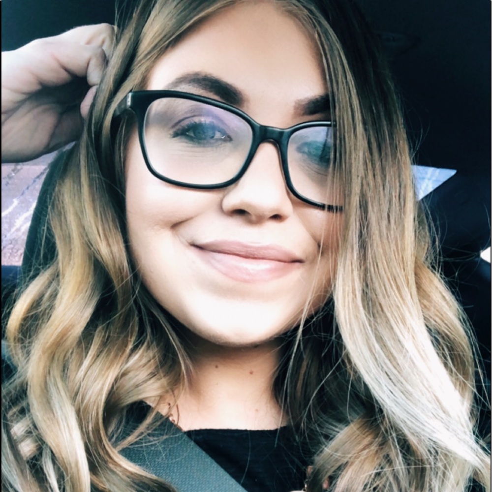 Meet your Posher, Jessica